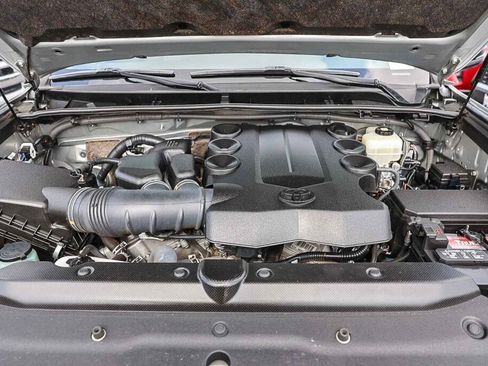 Certified 2021 Toyota 4Runner SR5 Premium AWD/4WD image 14