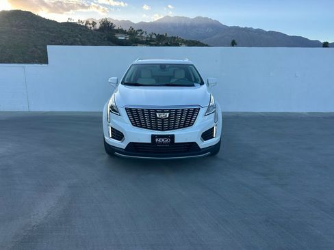 Used 2021 Cadillac XT5 Premium Luxury image 2