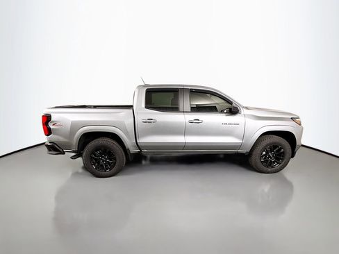 Used 2025 Chevrolet Colorado Z71 w/ Midnight Edition image 8