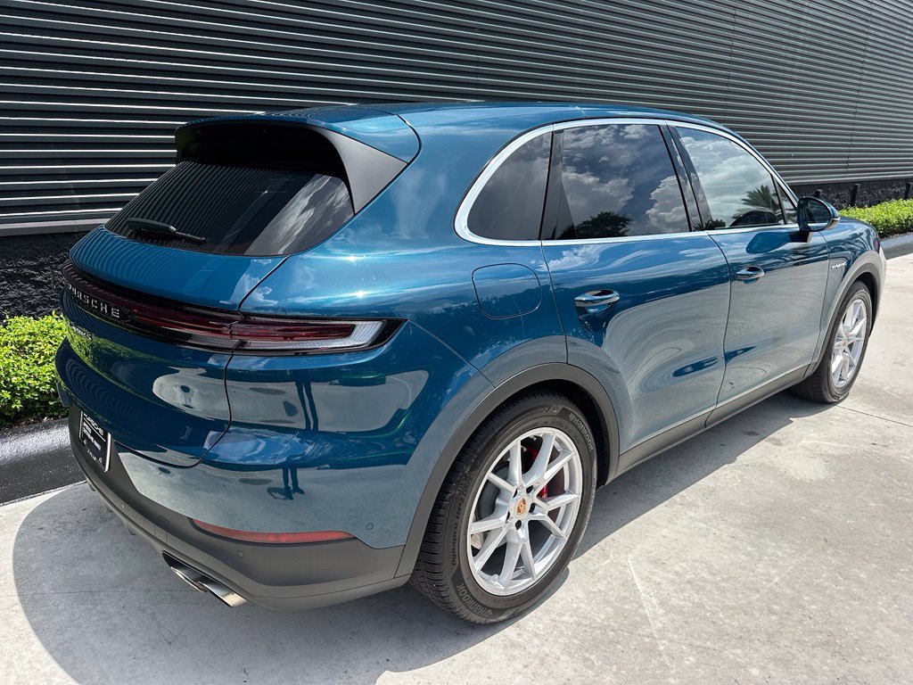 Certified 2026 Porsche Cayenne S AWD/4WD image 10