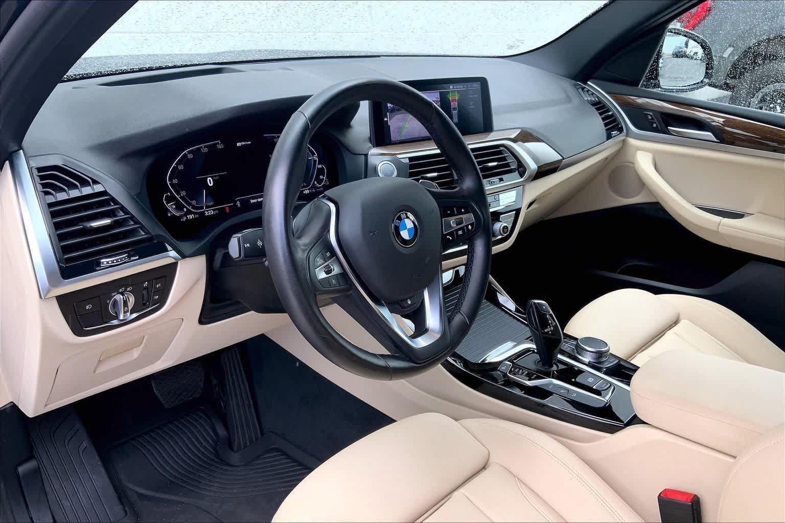 Used 2021 BMW X3 xDrive30e w/ Premium Package AWD/4WD image 2