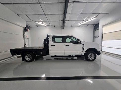Used 2024 Ford F250 XL AWD/4WD image 11