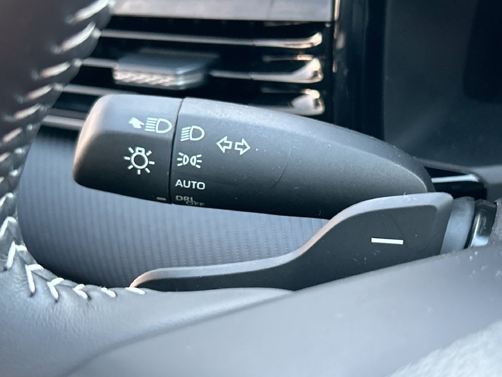 Used 2026 Toyota Camry SE FWD image 21