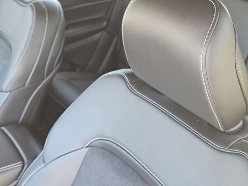 New 2025 Jeep Grand Cherokee Altitude image 16