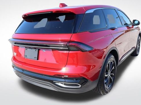 New 2025 Lincoln Nautilus Premier w/ Equipment Group 102A image 3