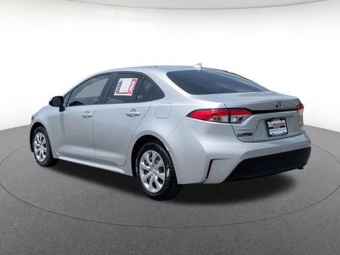 Used 2024 Toyota Corolla LE FWD image 4