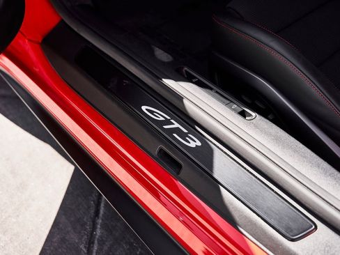 Used 2023 Porsche 911 GT3 RWD image 31