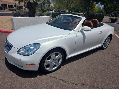 Used 2004 Lexus SC 430 Convertible RWD image 4