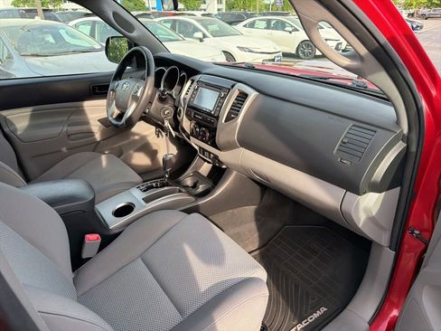 Used 2015 Toyota Tacoma 4x4 Double Cab w/ TRD Sport Package image 10