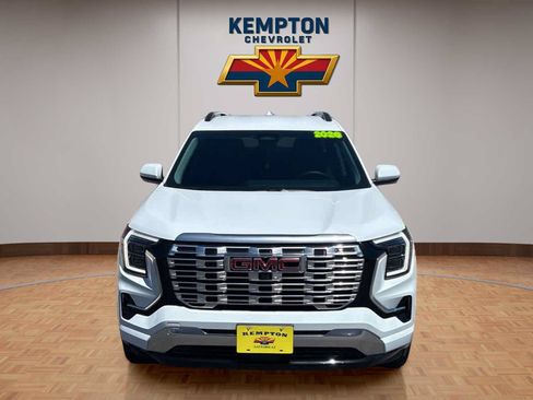 Used 2026 GMC Terrain Denali AWD/4WD image 1