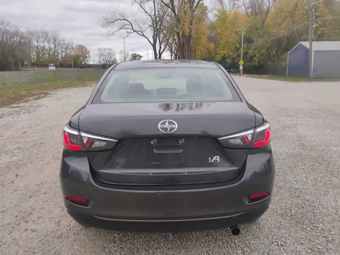 Used 2016 Scion iA image 5