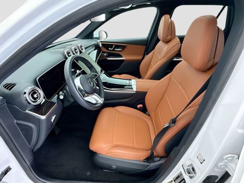 Certified 2026 Mercedes-Benz GLC 300 4MATIC image 18
