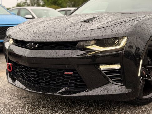 Used 2016 Chevrolet Camaro SS RWD image 40