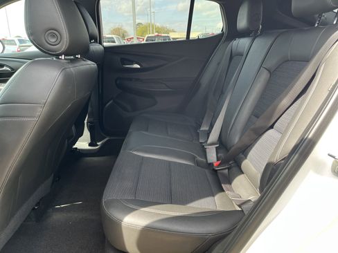 Used 2024 Buick Envista Preferred w/ Convenience I Package image 11