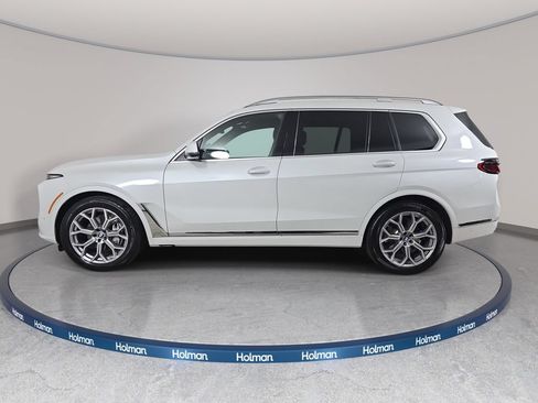 Used 2026 BMW X7 xDrive40i w/ Premium Package AWD/4WD image 9