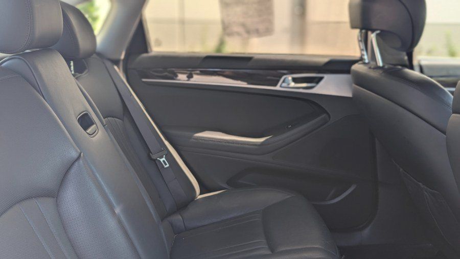 Used 2018 Genesis G80 3.8 AWD/4WD image 25