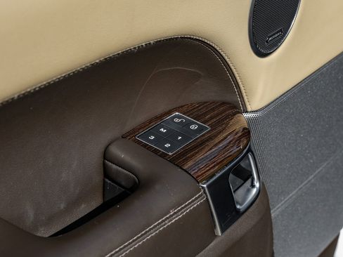 Used 2019 Land Rover Range Rover Sport HSE image 29