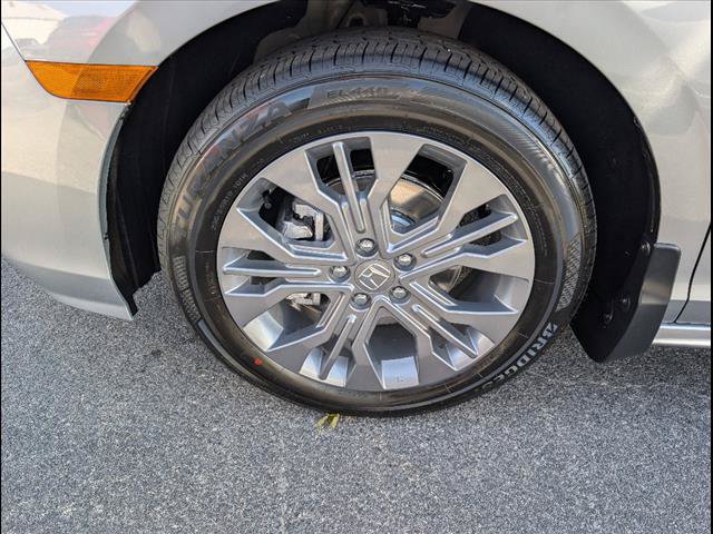 Certified 2026 Honda Odyssey Touring image 4