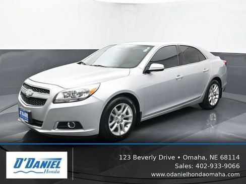 Used 2013 Chevrolet Malibu Eco w/ Navigation Package FWD image 1