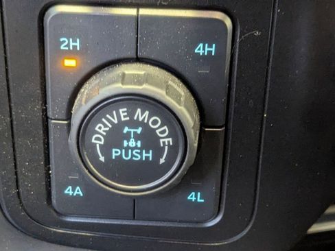 Used 2023 Ford F150 Lariat w/ Equipment Group 502A High image 30