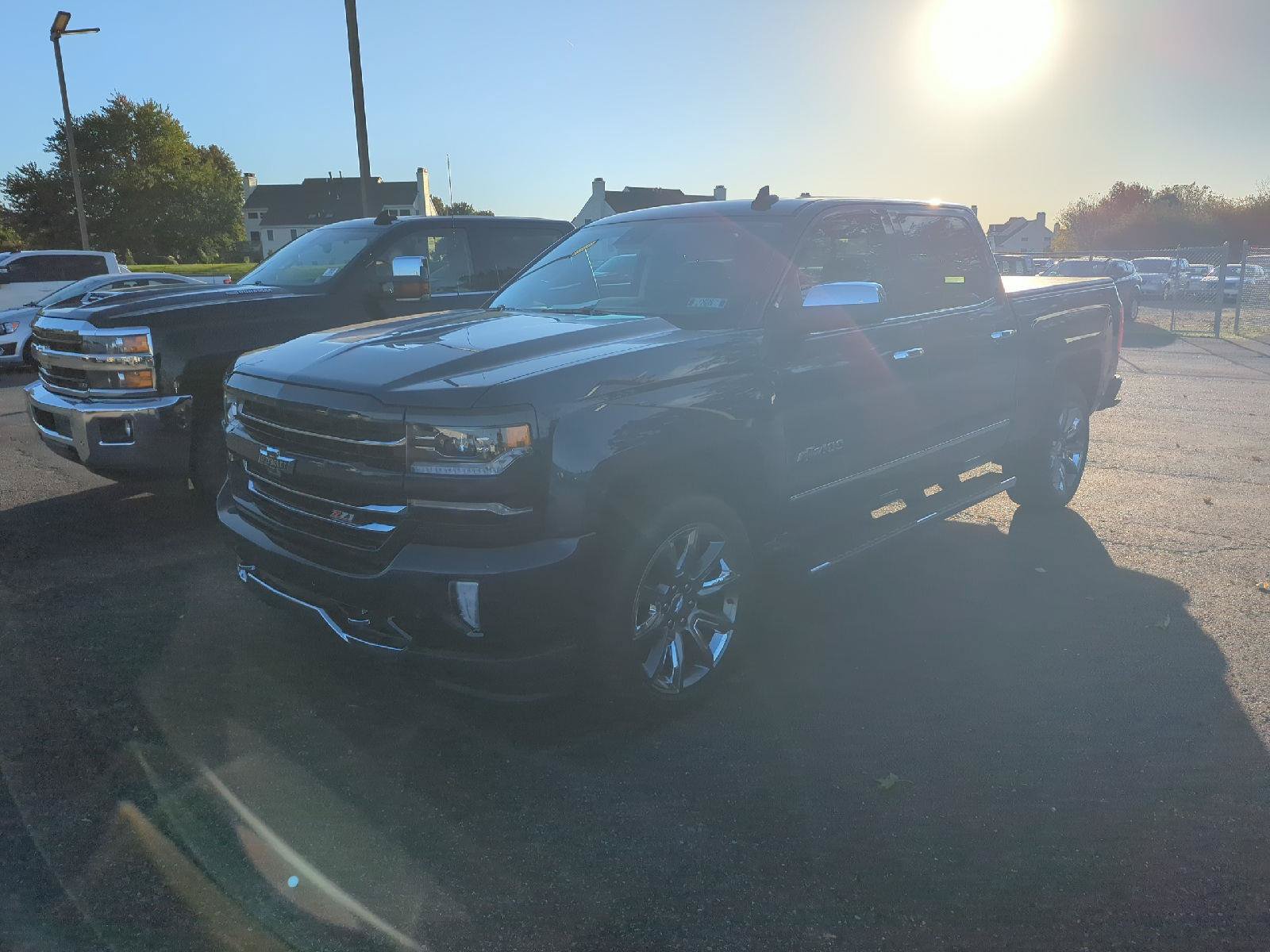 Used 2018 Chevrolet Silverado 1500 LTZ Z71 w/ Centennial Edition AWD/4WD image 3