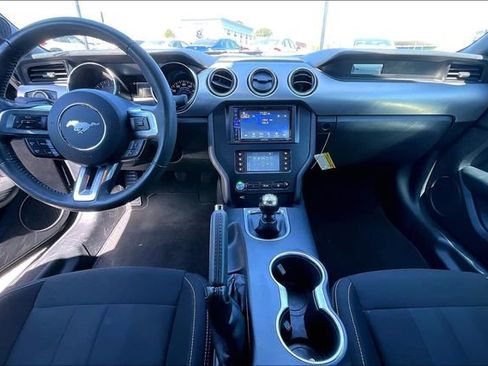 Used 2022 Ford Mustang GT RWD image 7