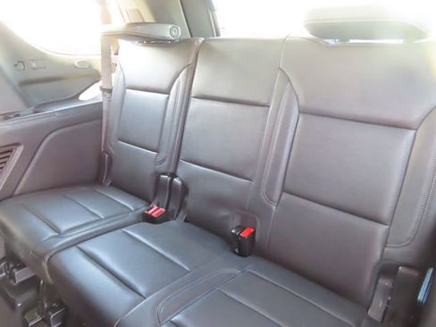 Used 2025 Chevrolet Tahoe LT AWD/4WD image 38
