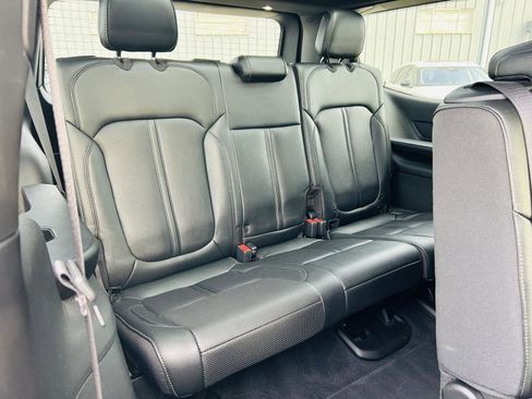 Used 2023 Jeep Wagoneer Series II w/ Convenience Group I image 38