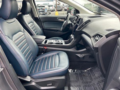Used 2022 Ford Edge SEL w/ Sport Appearance Package image 18