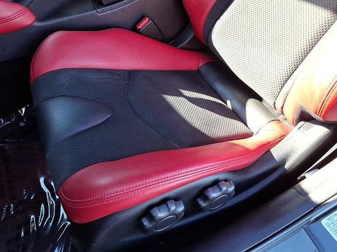 Used 2024 Nissan Z Performance w/ Floor Mat Package RWD image 18