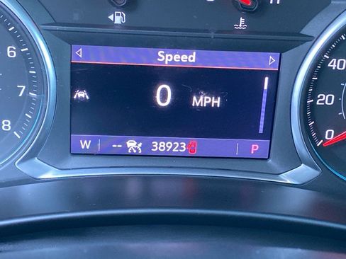 Used 2022 Chevrolet Equinox Premier image 19