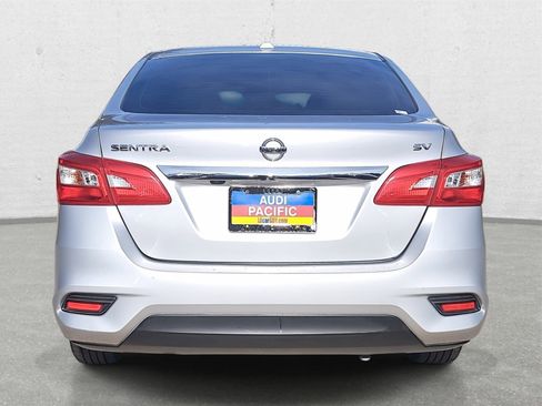Used 2019 Nissan Sentra SV image 6
