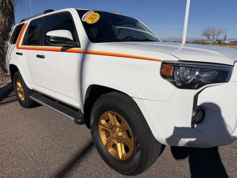 Used 2020 Toyota 4Runner SR5 image 14