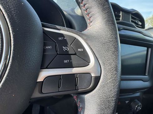 Used 2020 Jeep Renegade Trailhawk w/ Premium Leather Group image 18