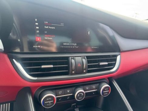 Used 2019 Alfa Romeo Giulia Ti Sport w/ Quick Order Package 22U Sport RWD image 7