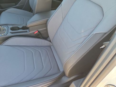 New 2026 Volkswagen Jetta SEL FWD image 17