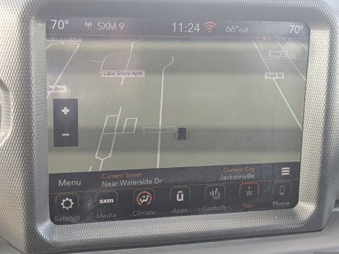 Used 2018 Jeep Wrangler Unlimited Sahara image 23