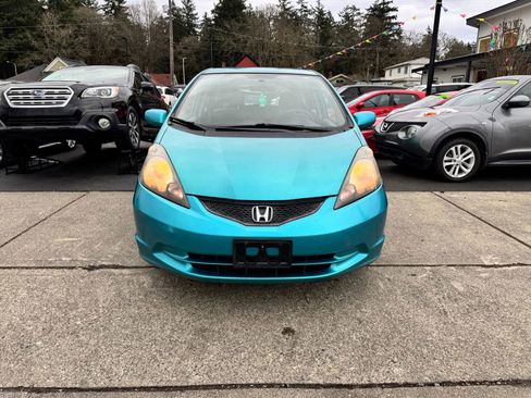 Used 2013 Honda Fit image 2