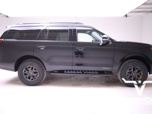 New 2026 Ford Expedition Tremor image 6