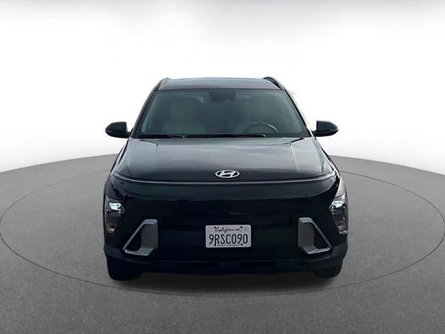 Used 2025 Hyundai Kona SEL image 4
