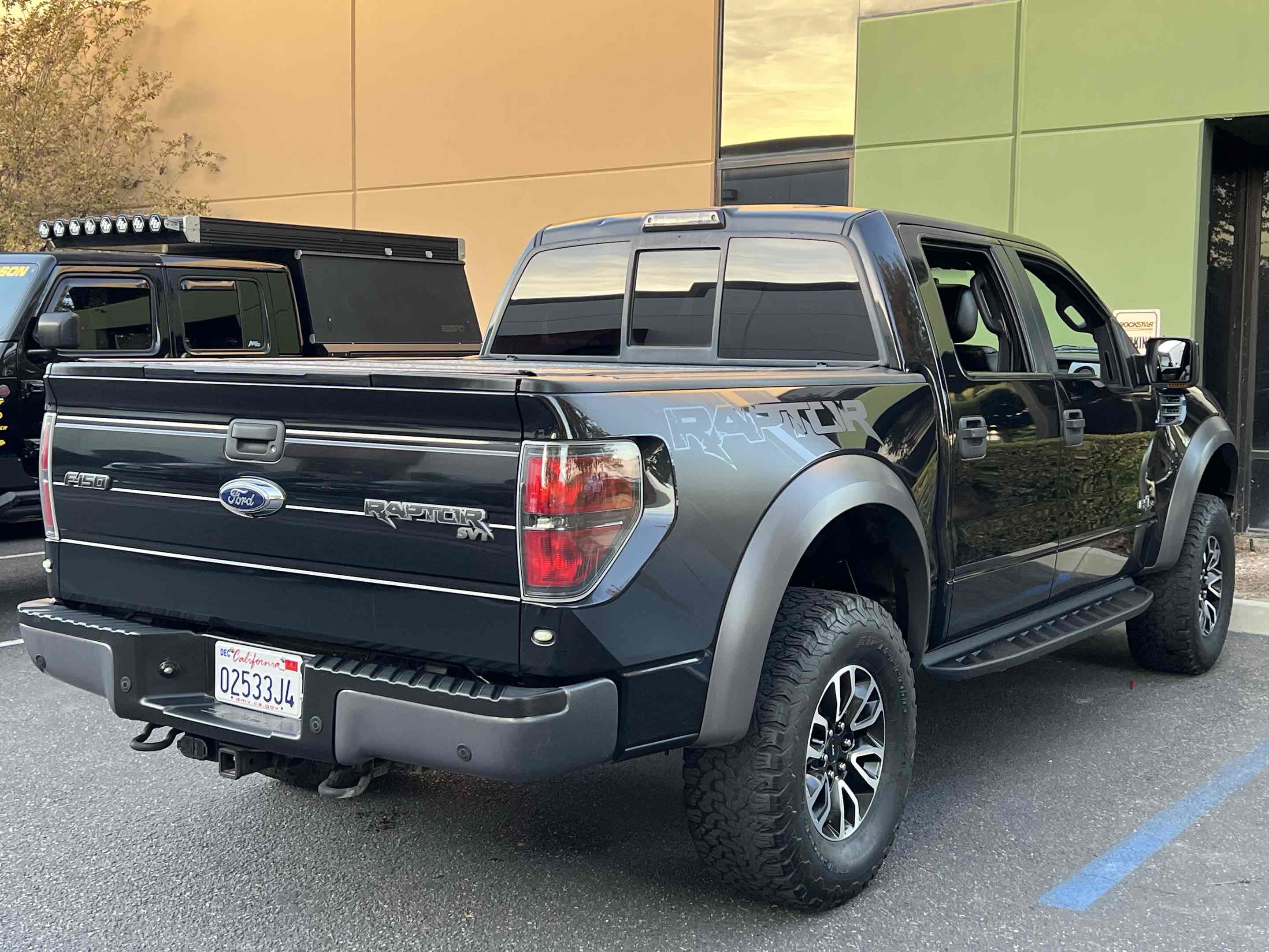 Used 2014 Ford F150 Raptor w/ Equipment Group 801A Luxury AWD/4WD image 17
