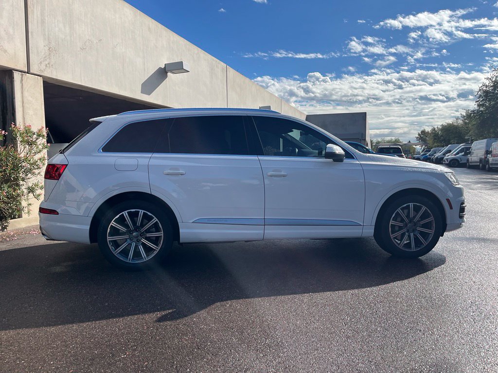 Used 2019 Audi Q7 3.0T Premium Plus AWD/4WD image 3