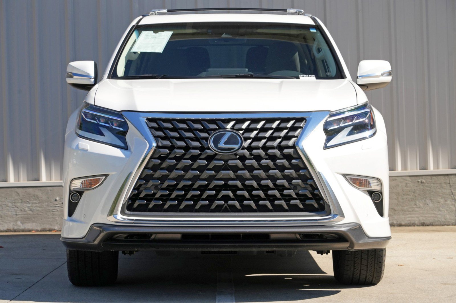 Used 2023 Lexus GX 460 Premium w/ Accessory Package AWD/4WD image 7