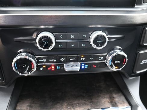 Used 2024 Ford F350 Lariat w/ Lariat Ultimate Package image 25