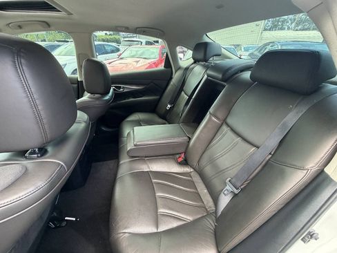 Used 2011 INFINITI M37 w/ Deluxe Touring Pkg RWD image 13