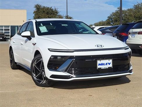 New 2026 Hyundai Sonata SEL image 1