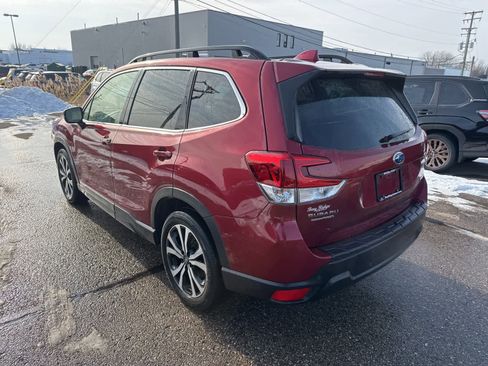 Used 2023 Subaru Forester Limited image 2