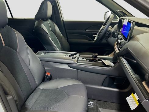 New 2026 Toyota Grand Highlander AWD Hybrid image 30