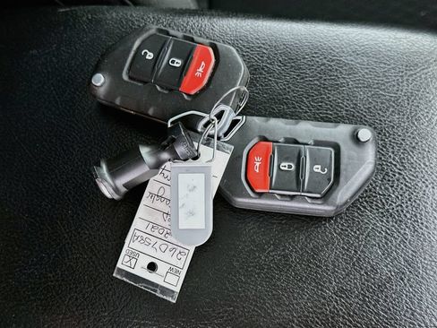 Used 2021 Jeep Wrangler Sport AWD/4WD image 34