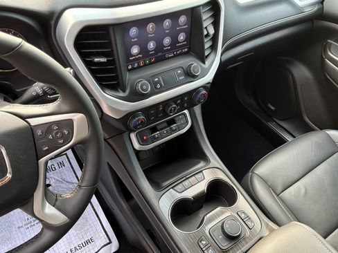 Used 2023 GMC Acadia SLT w/ Elevation Edition FWD image 23